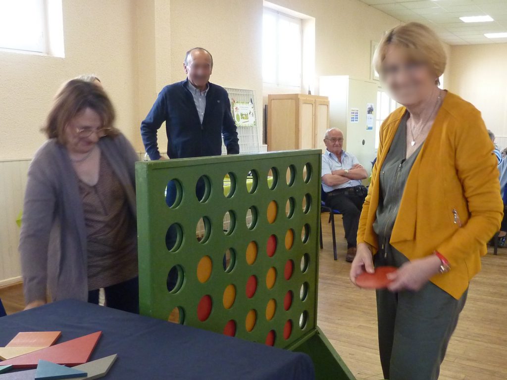 seniors puissance 4 géant